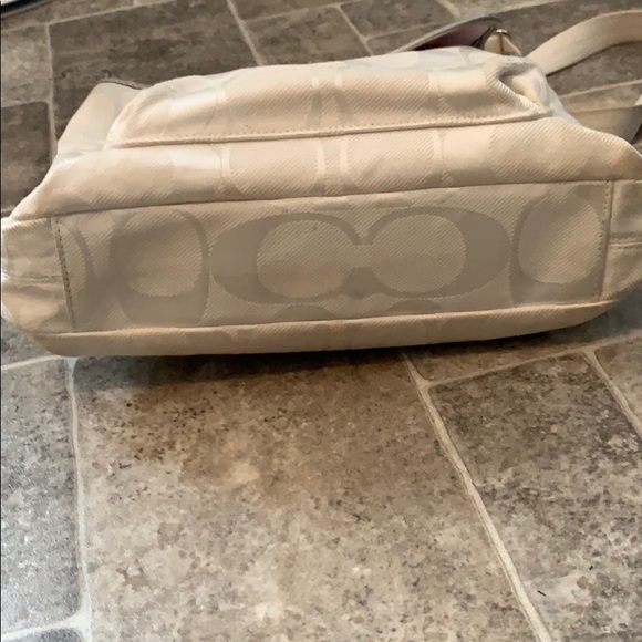 Coach Body Bag - Picture 6 of 8